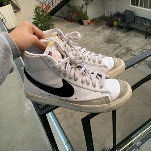 Nike Blazer Mid ‘77 Vintage black and white Sneakers